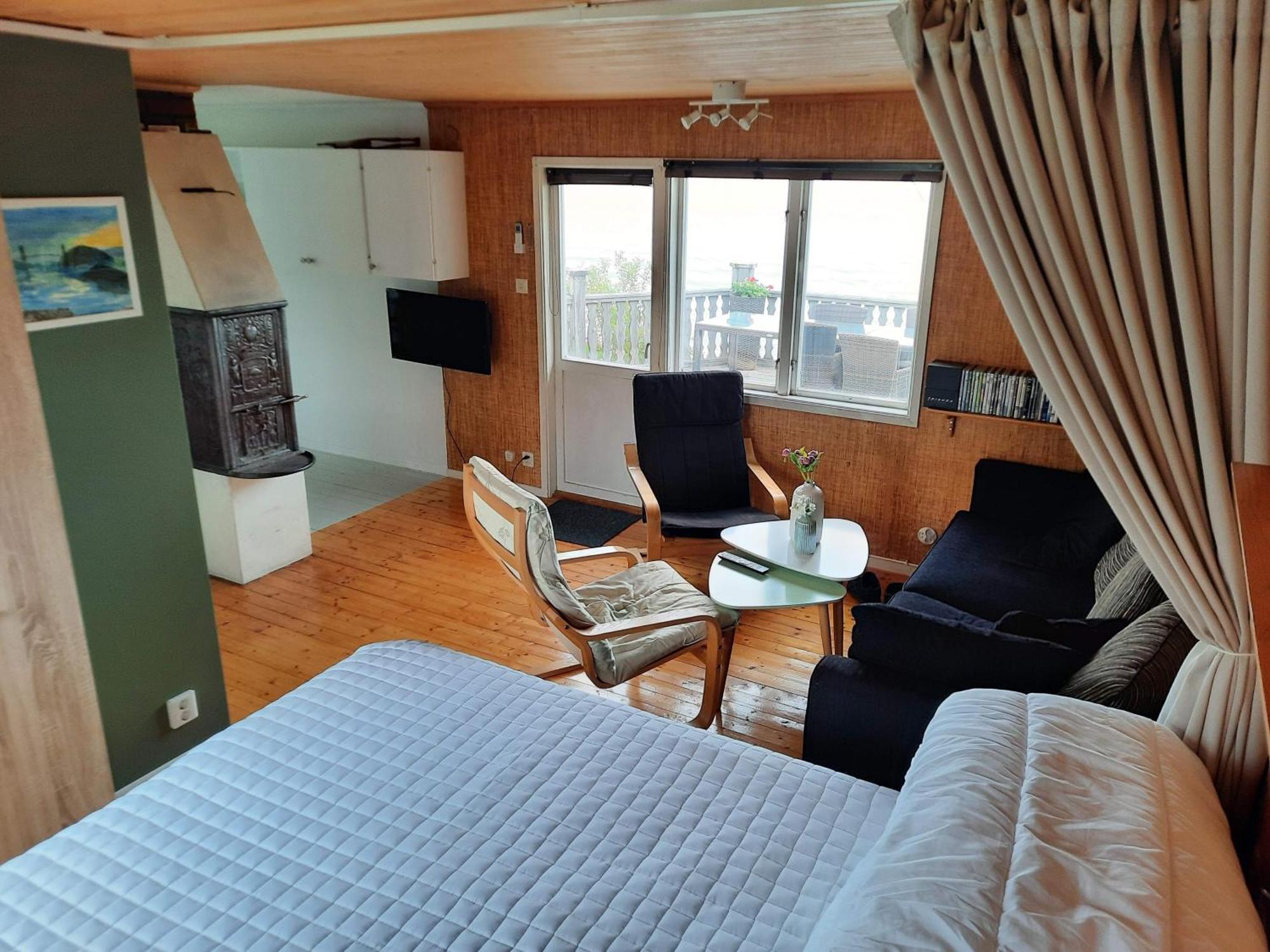 Cabin At The Sea Close To Public Beach With A Jumpingtower Hoviksnas 외부 사진